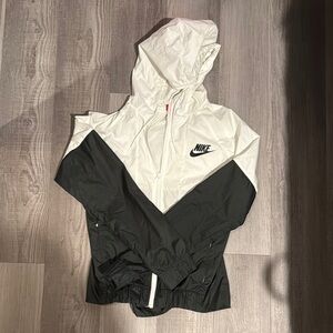 Women’s Nike Windbreaker